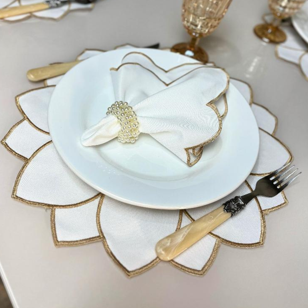 Kit Jantar Natalino Dourado – 6 Peças